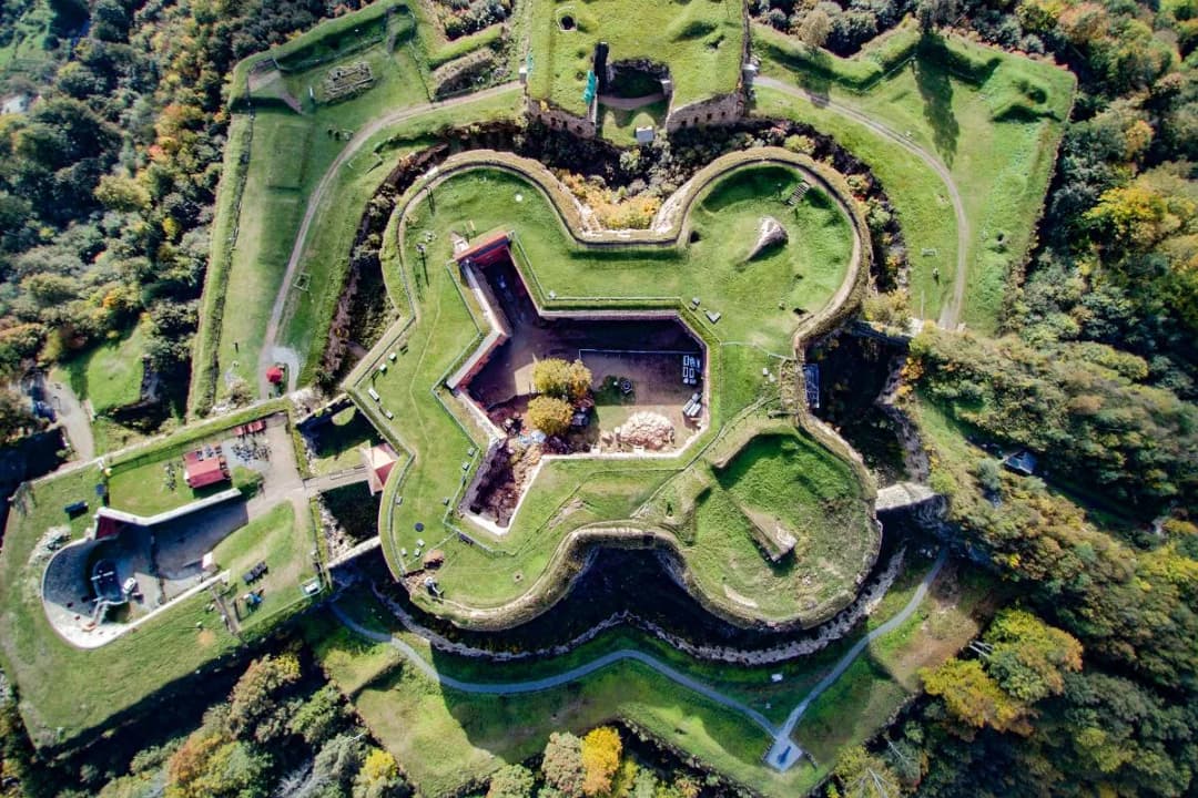 Zamek Marianny Orańskiej: Perła architektury na Dolnym Śląsku