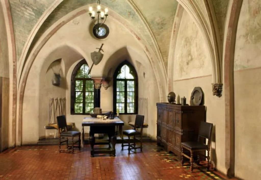 Ile pokoi ma zamek w Malborku? Fascynujące fakty o jego wnętrzach