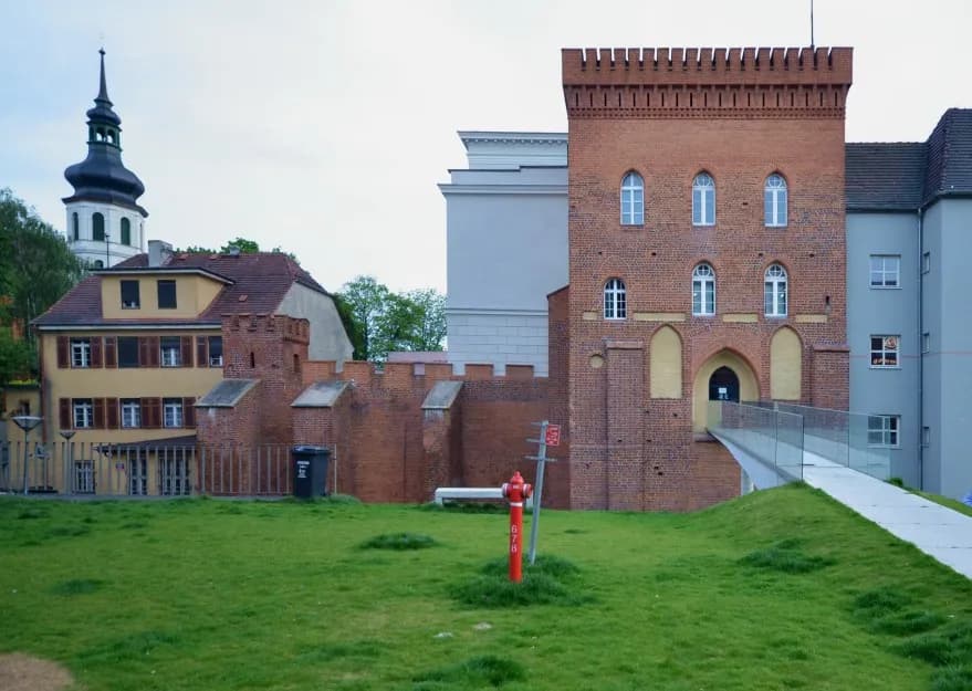 Zamek Górny w Opolu: Tajemnice śląskiej rezydencji Piastów