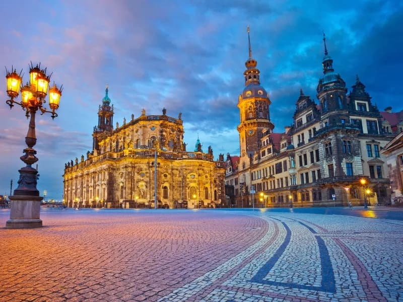 Zamek w Dreźnie: Odkryj jego historię i atrakcje turystyczne