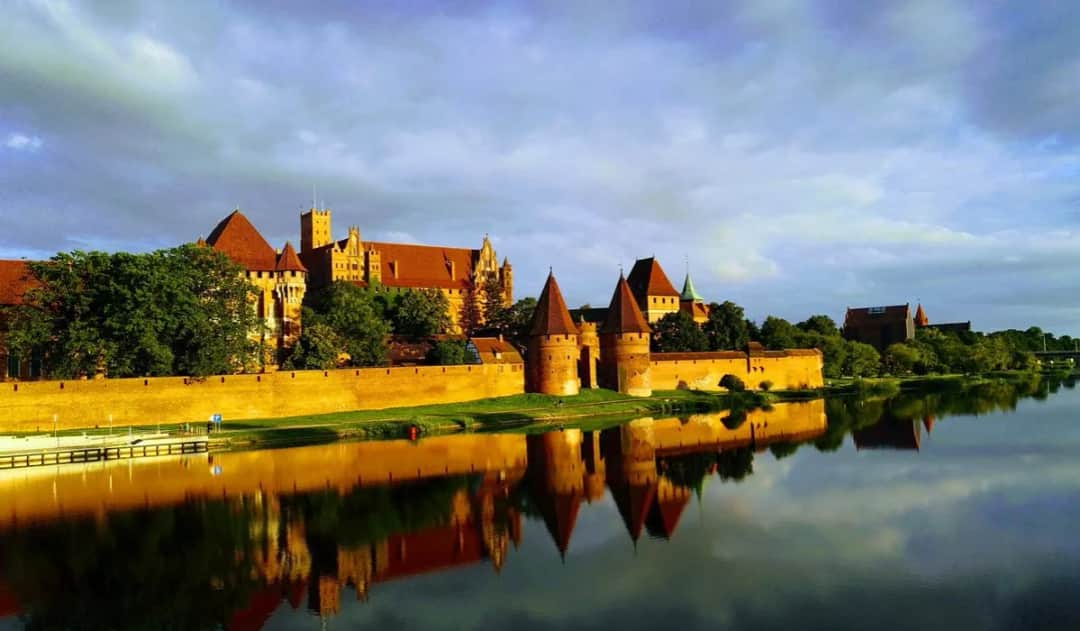 Co ciekawego w Malborku? Zamek, bulwar i atrakcje dla rodzin