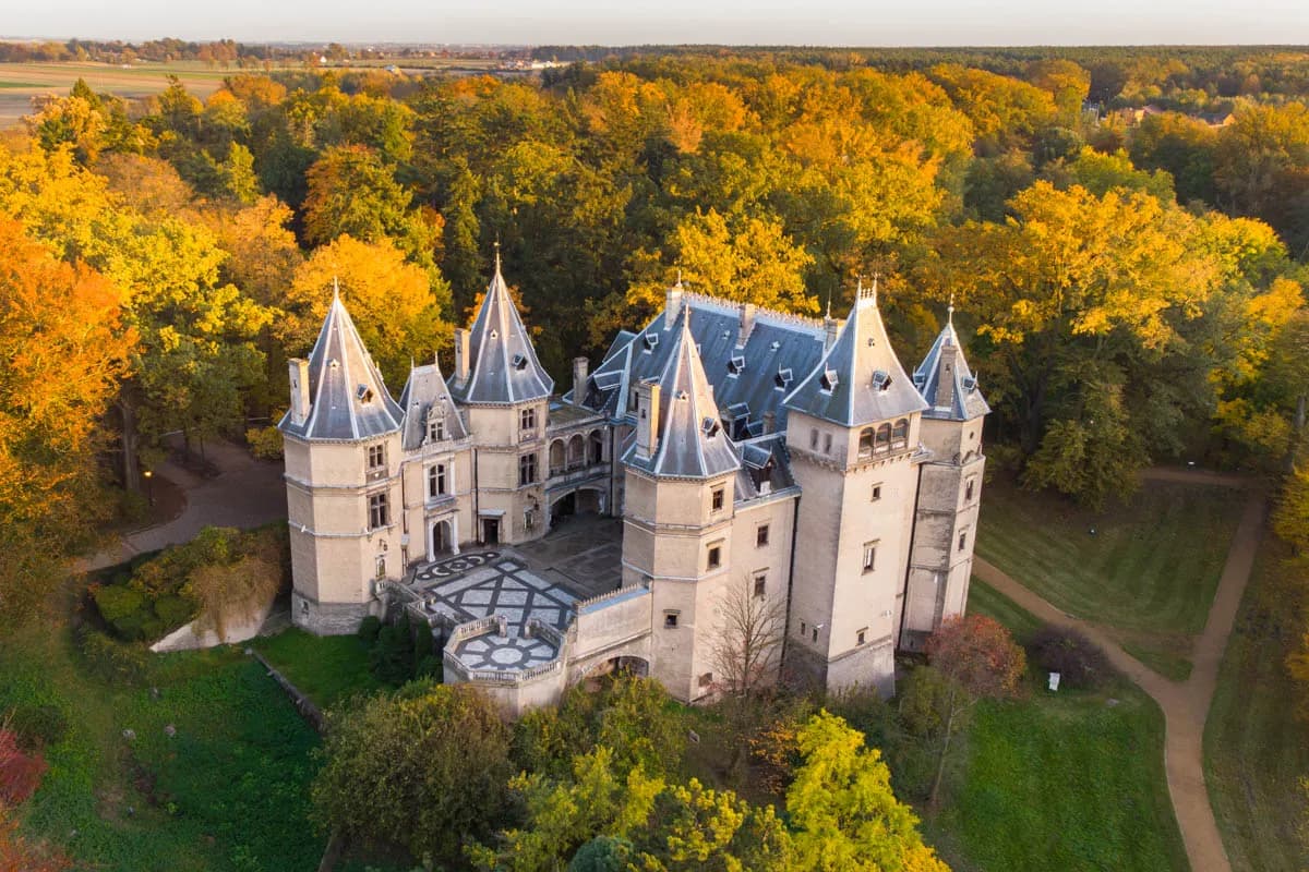 Zamek w Gołuchowie: Fascynująca historia i tajemnice kultury